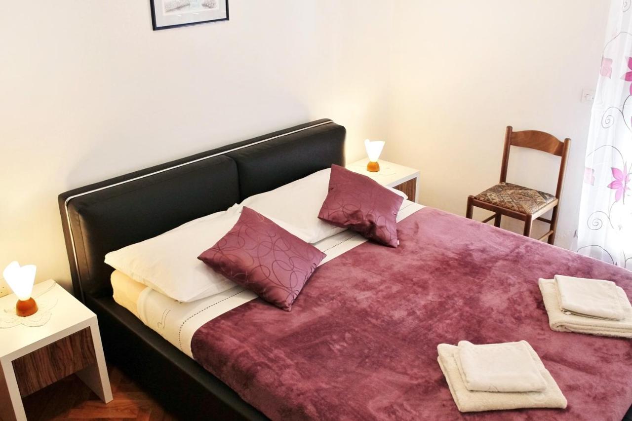 Apartments With A Parking Space Kastel Stafilic, Kastela - 5219 מראה חיצוני תמונה