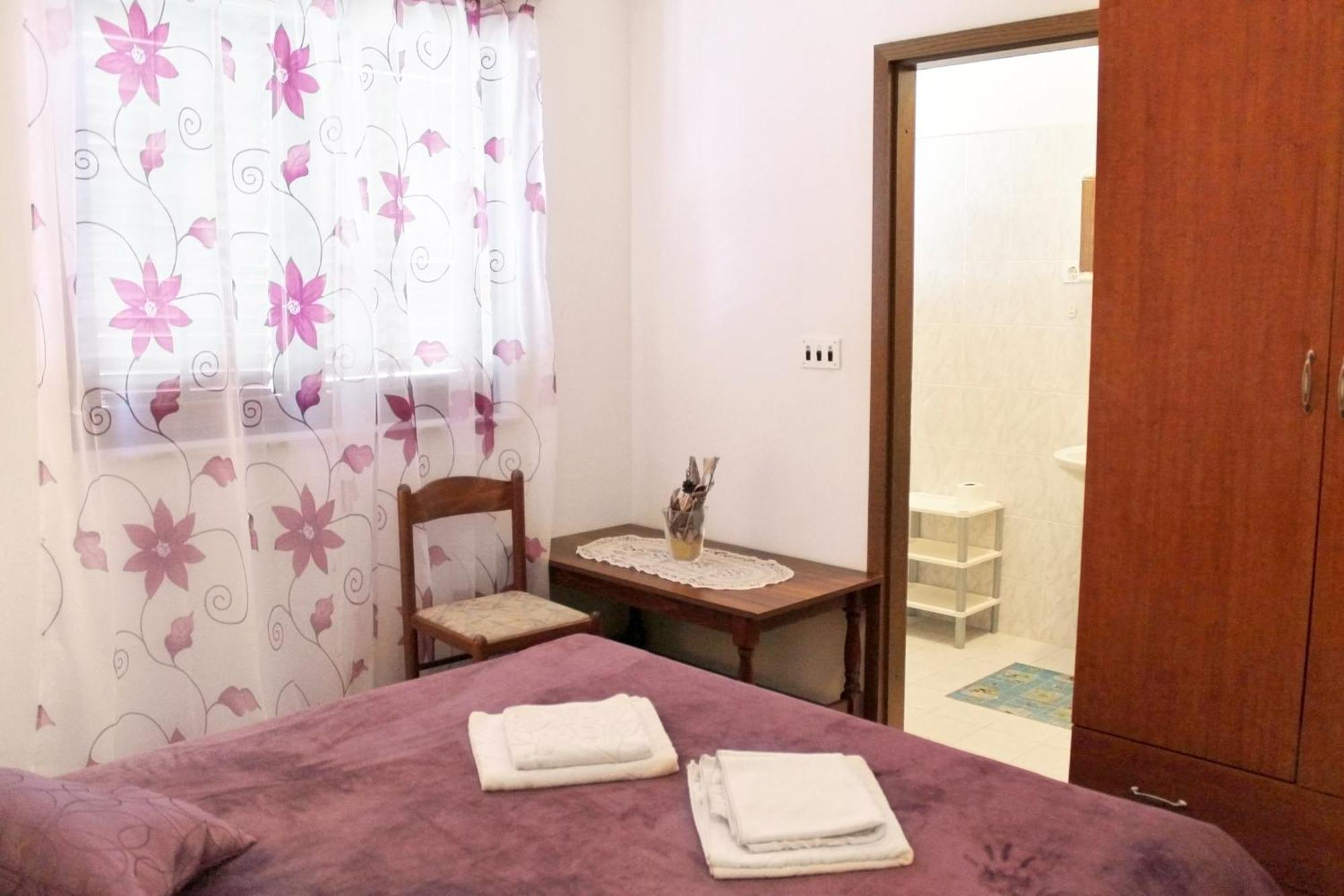 Apartments With A Parking Space Kastel Stafilic, Kastela - 5219 חדר תמונה